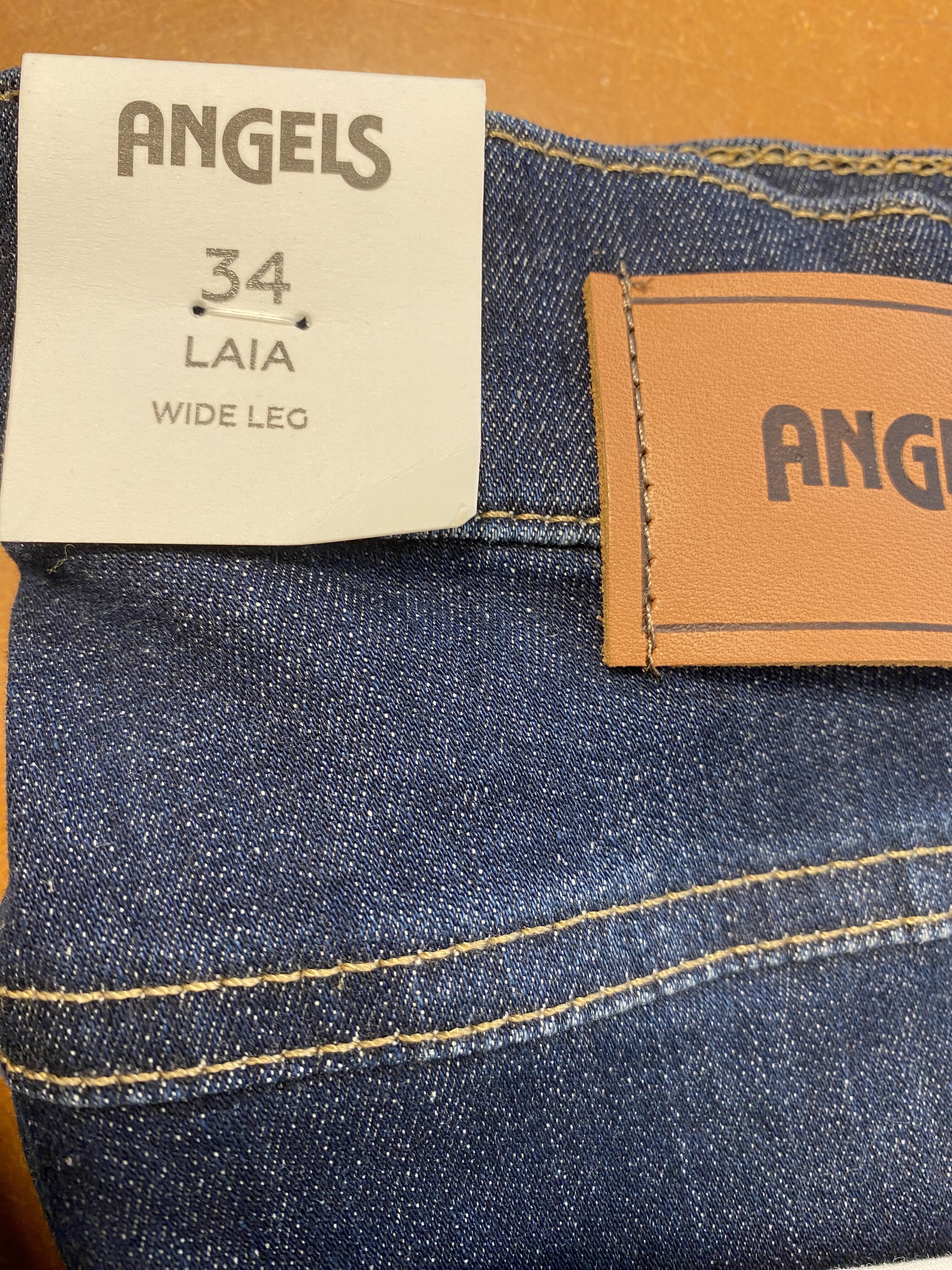 Blaue Angels Jeans Laia Wide Leg Groesse 34 mit braunem Lederetikett